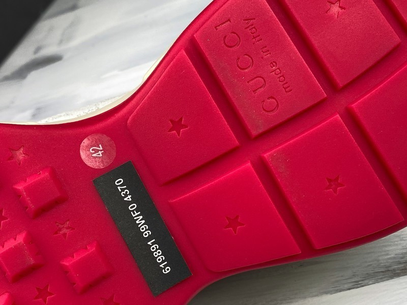 G*u*i sneaker