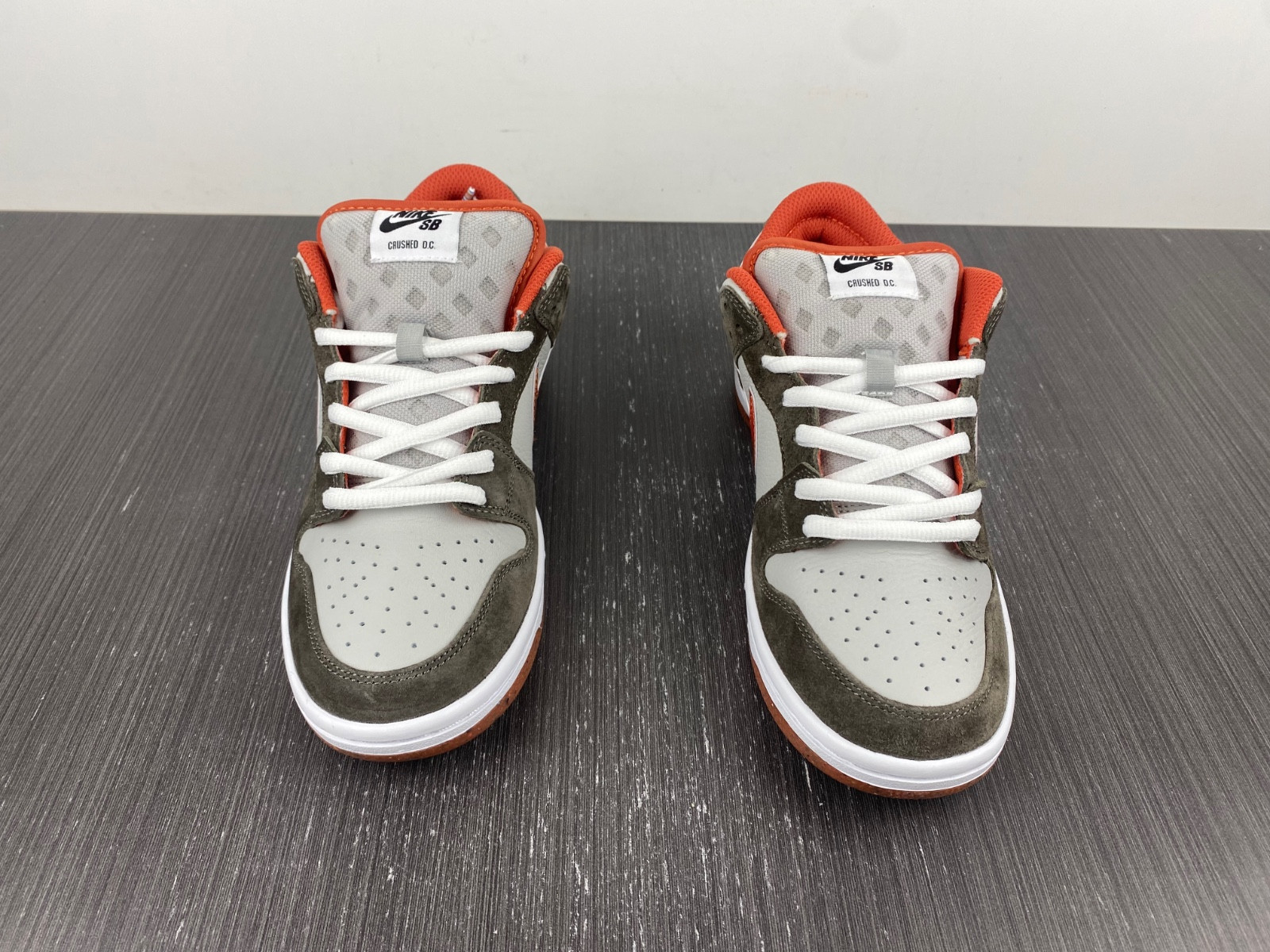 crushed dc nike sb dunk low dh7782-001