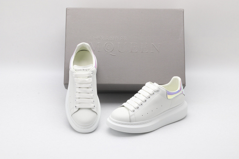 a1exa*der Mcqv*en white laser