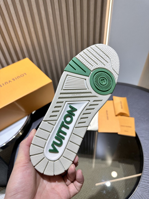 lwe sneaker