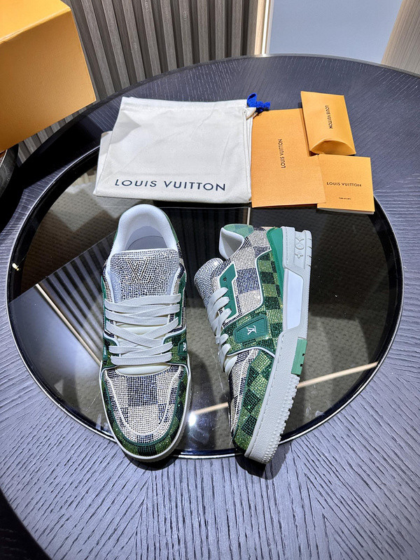 lwe sneaker