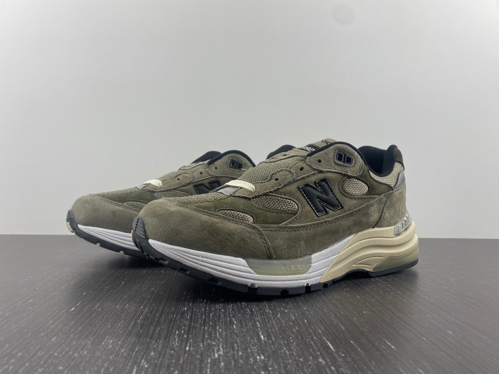 new Ba1an*e 992 jjjjound grey - m992j2
