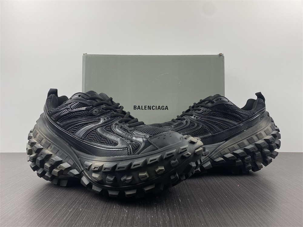Ba*len*cia*ga defender sneaker
