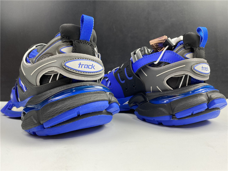 Ba*len*cia*ga track blue & black color