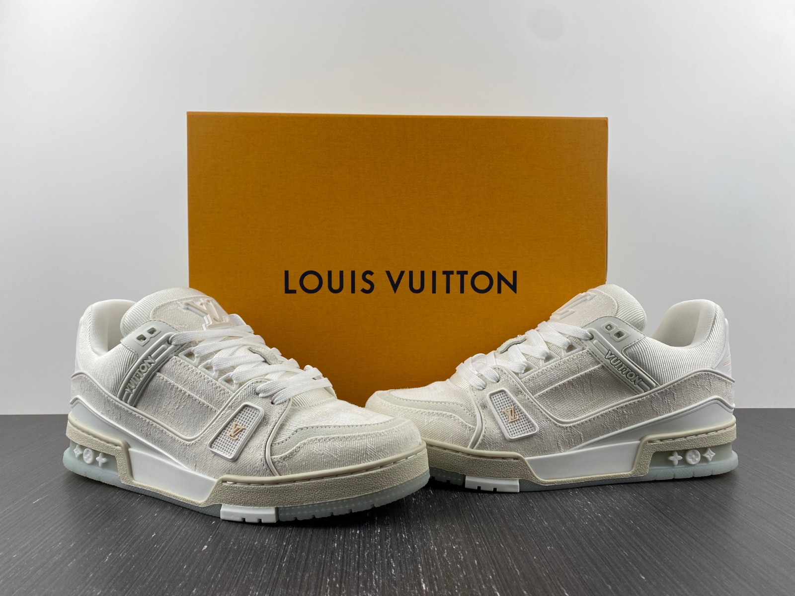 lwe sneaker