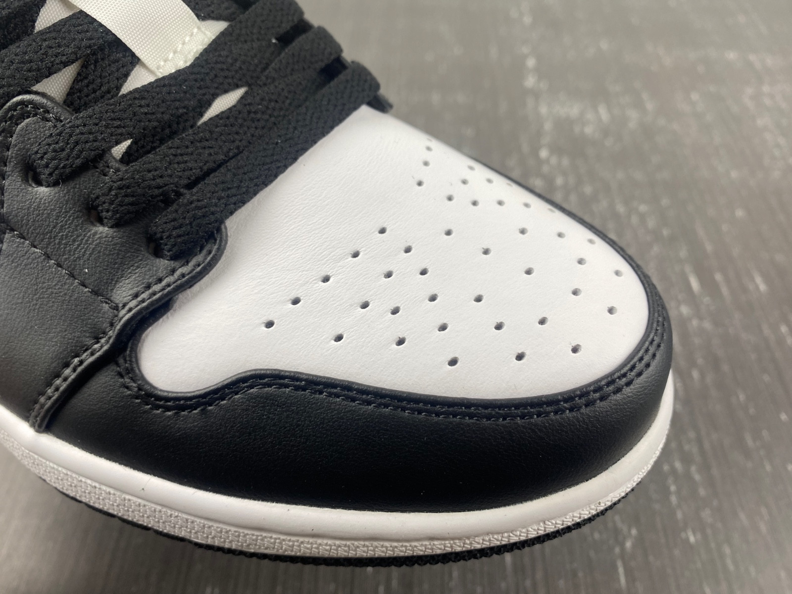 air jordan 1 low black white dc0774-101