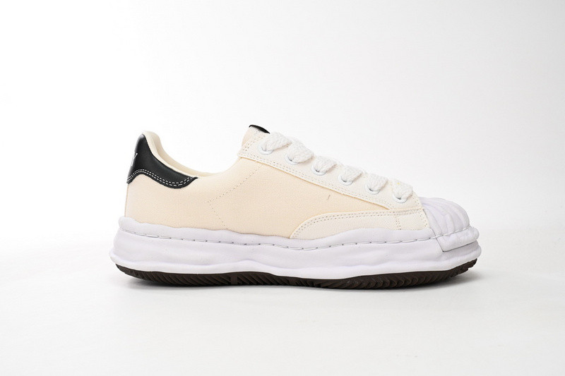 mmy sneaker 0031