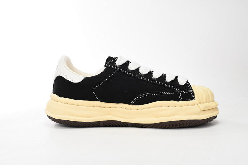 mmy sneaker 0037