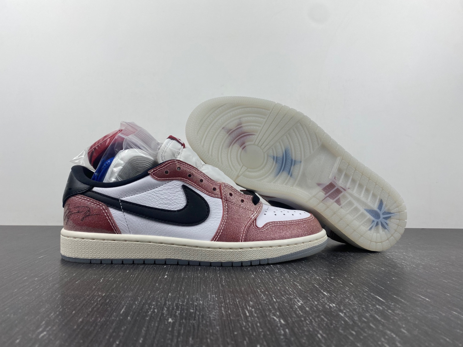 air jordan 1 low og x trophy room 
