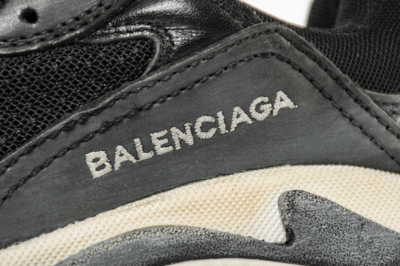 Ba*len*cia*ga triple s 533882w09011000