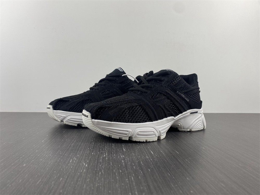 ba*len*cia*ga men''s phanT0m sneaker
