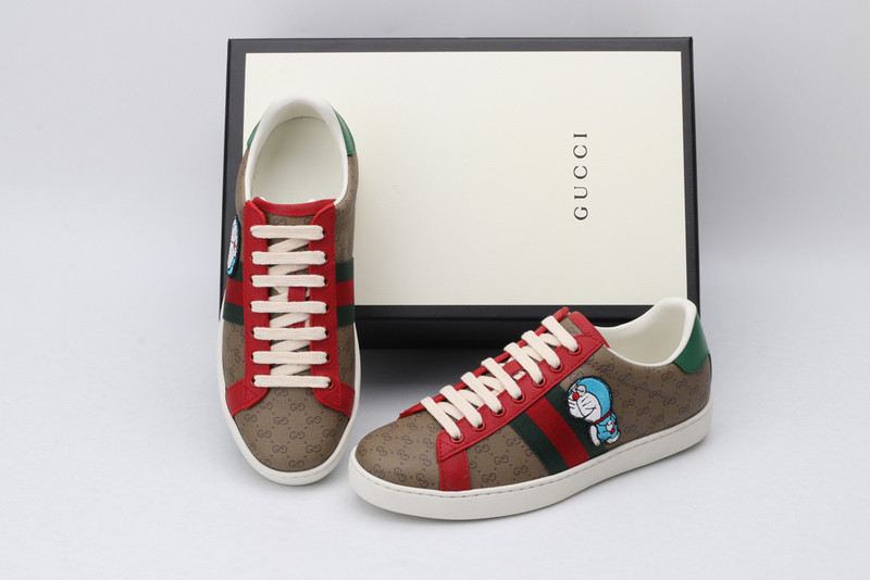 G*u*i sneaker