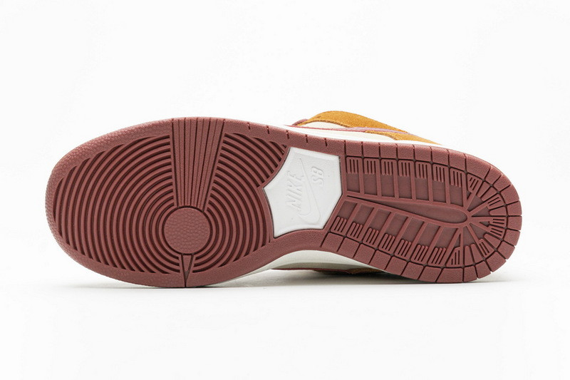 nike sb dunk low pro dark russet cedar bq6817-202