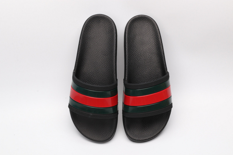 G*u*i slides black