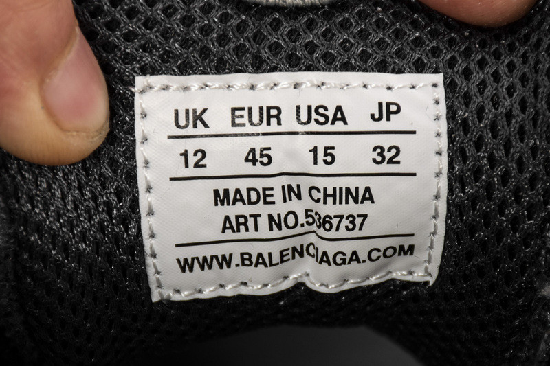 Ba*len*cia*ga triple s trainers gray