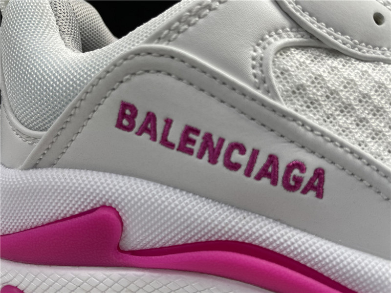 Ba*len*cia*ga triple s