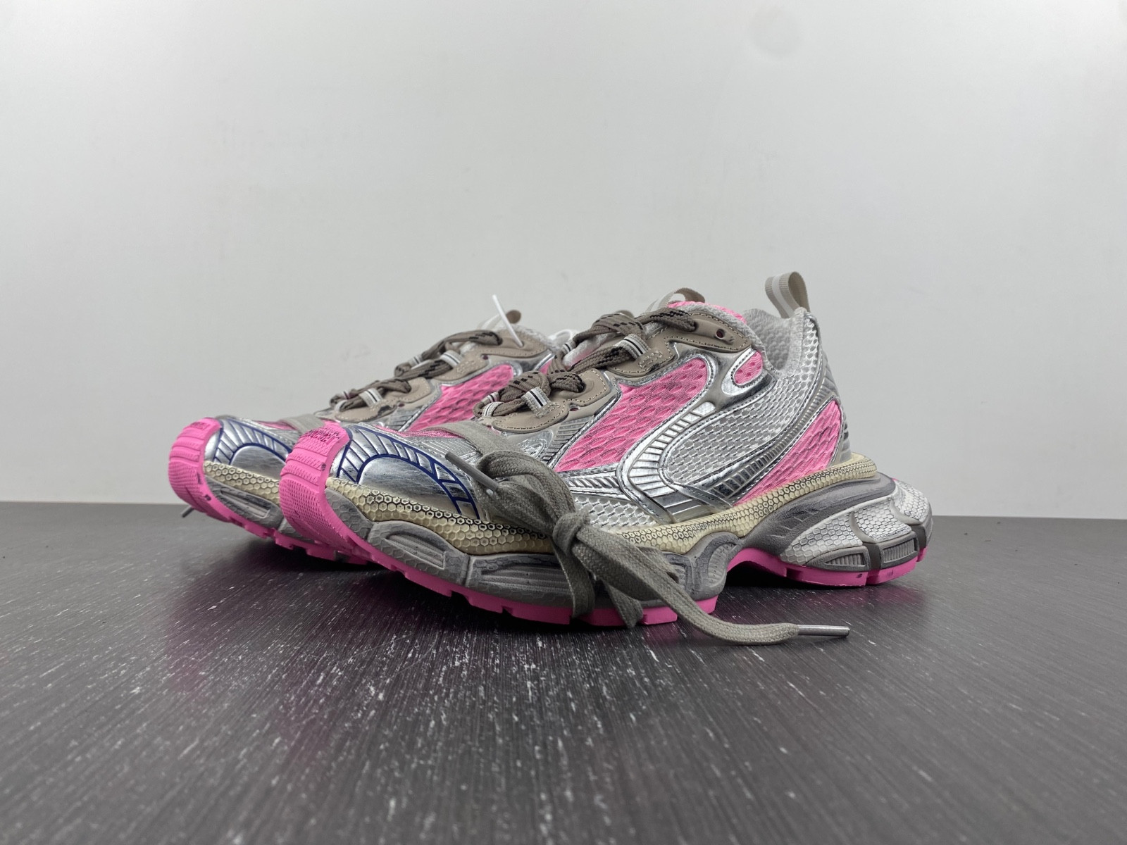 Ba*len*cia*ga men''s 3xl sneaker dirty