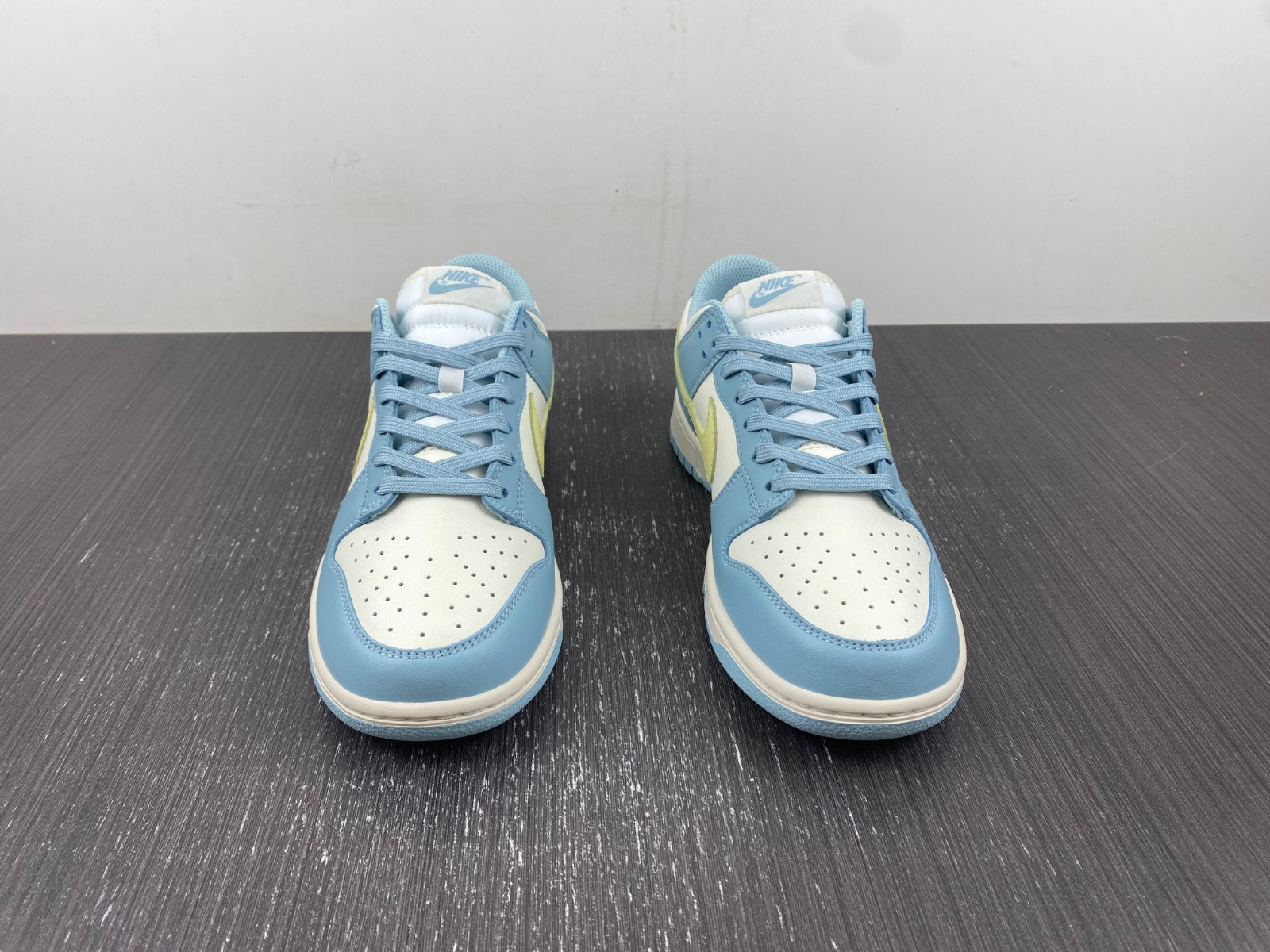 nike dunk low ocean bliss citron tint (women