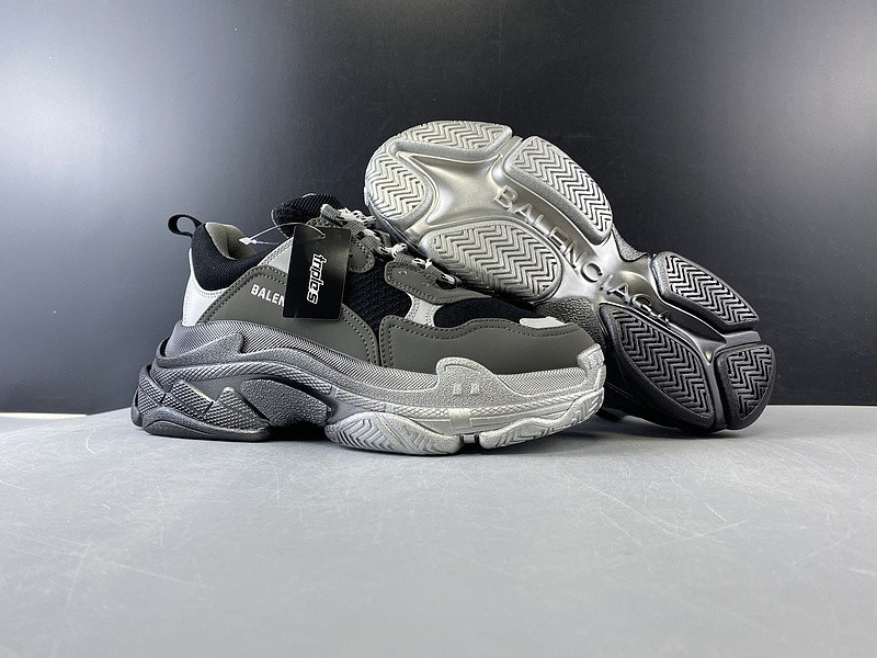 Ba*len*cia*ga grey blake triple s trainers