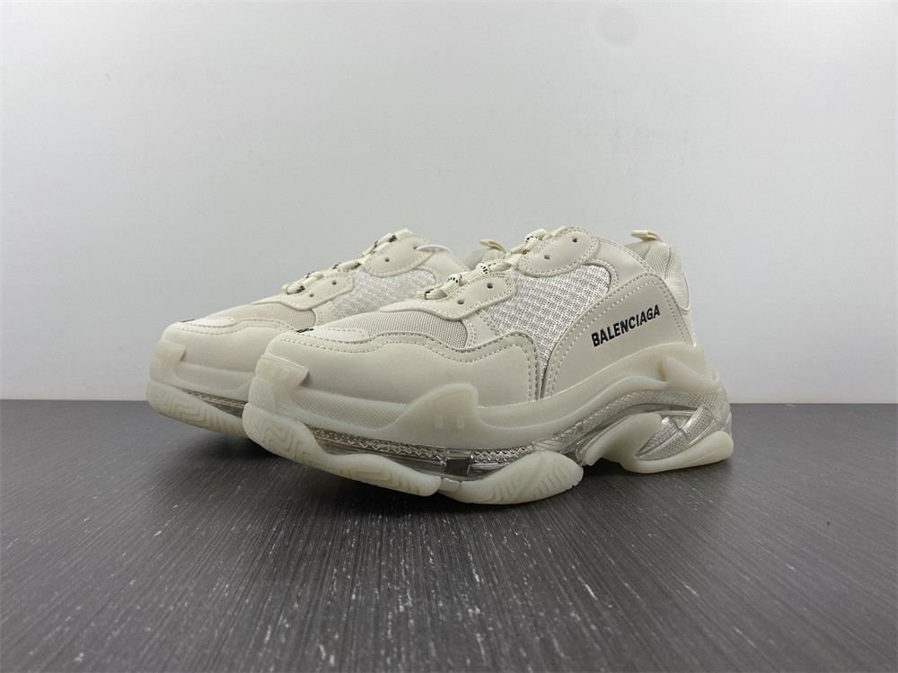 Ba*len*cia*ga triple s