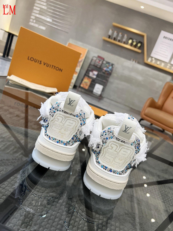lwe sneaker