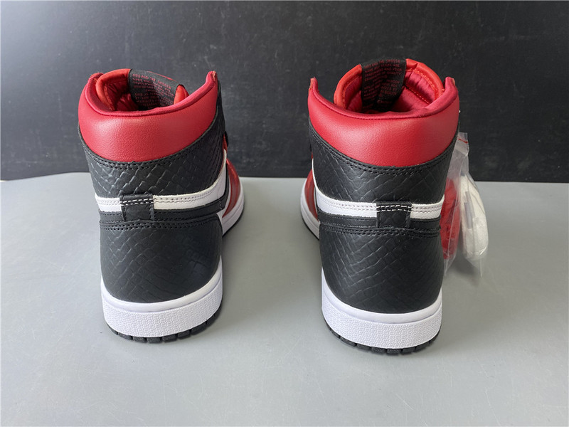 air jordan 1 high og wmns “satin snake” cd0461-601