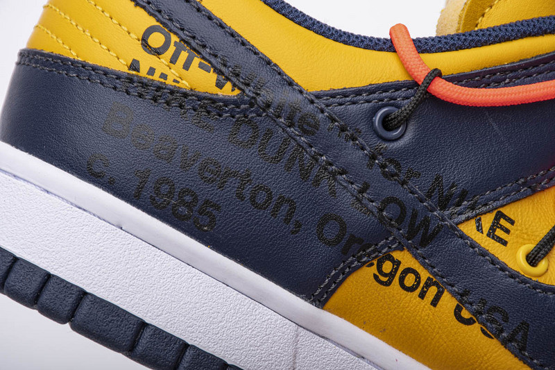 owtx nike dunk sb low white michigan ct0856-700