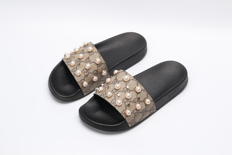 G*u*i slides pearl