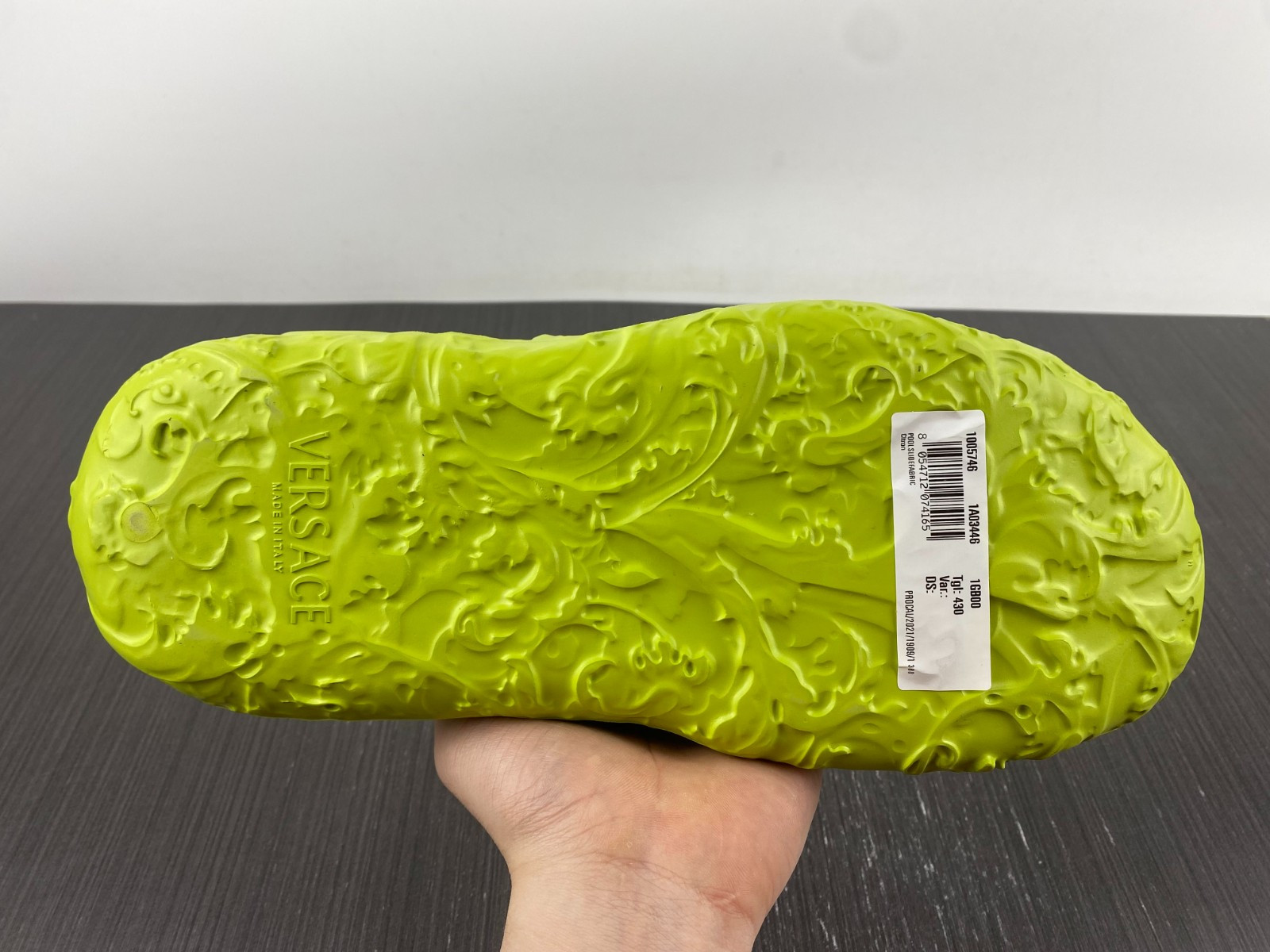 versece slipper