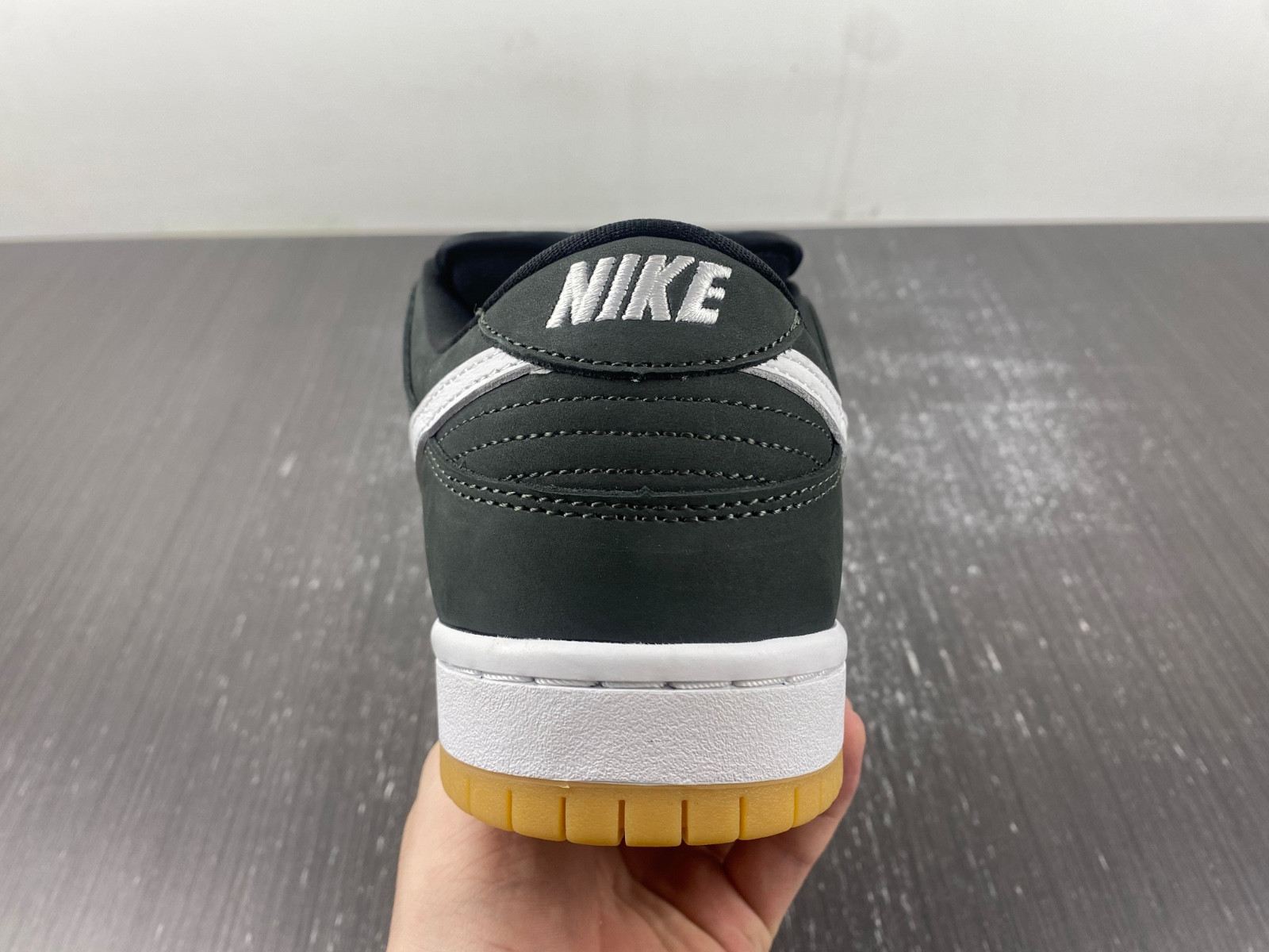 nike sb dunk low pro black gum men