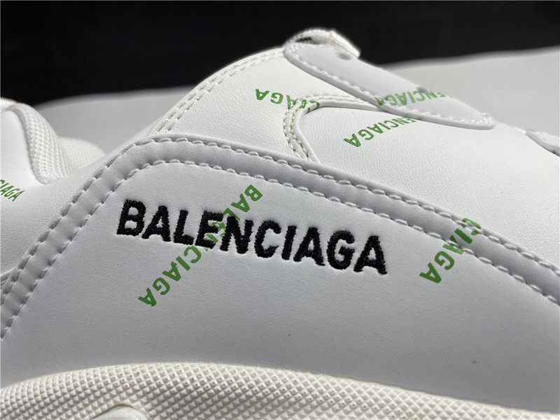 Ba*len*cia*ga triple s