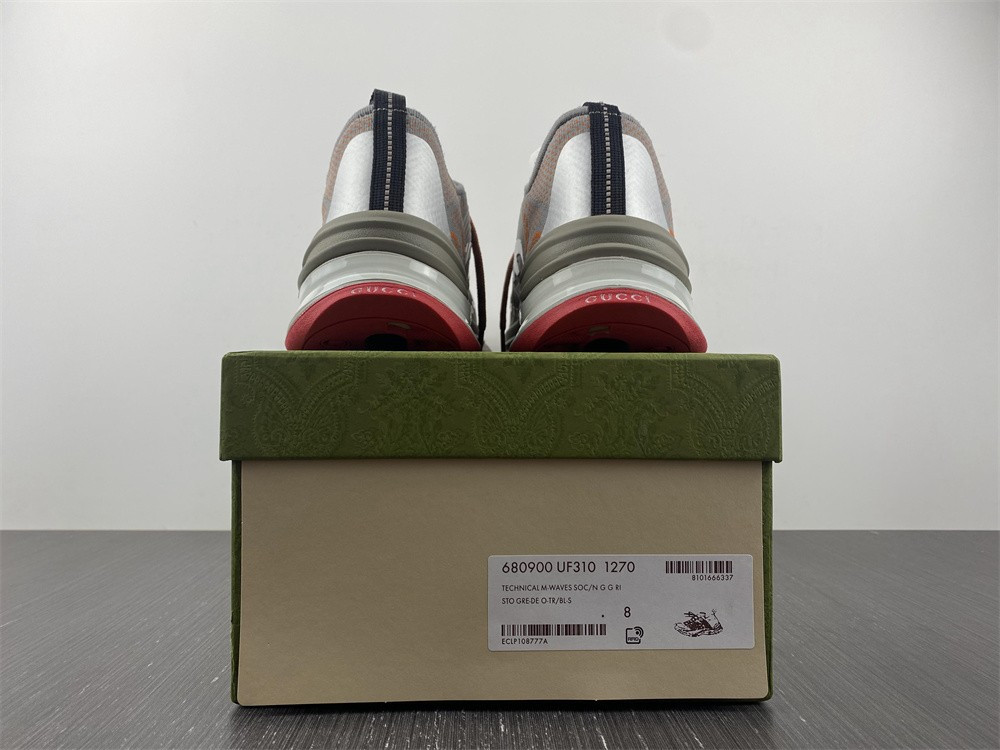 guci sneaker