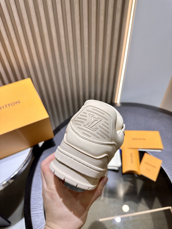 lwe sneaker