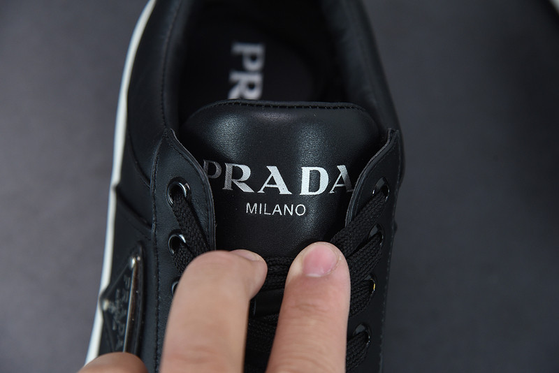 pra sneaker
