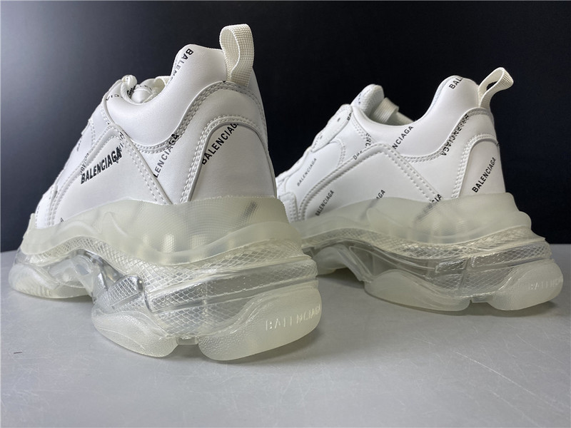 Ba*len*cia*ga triple s