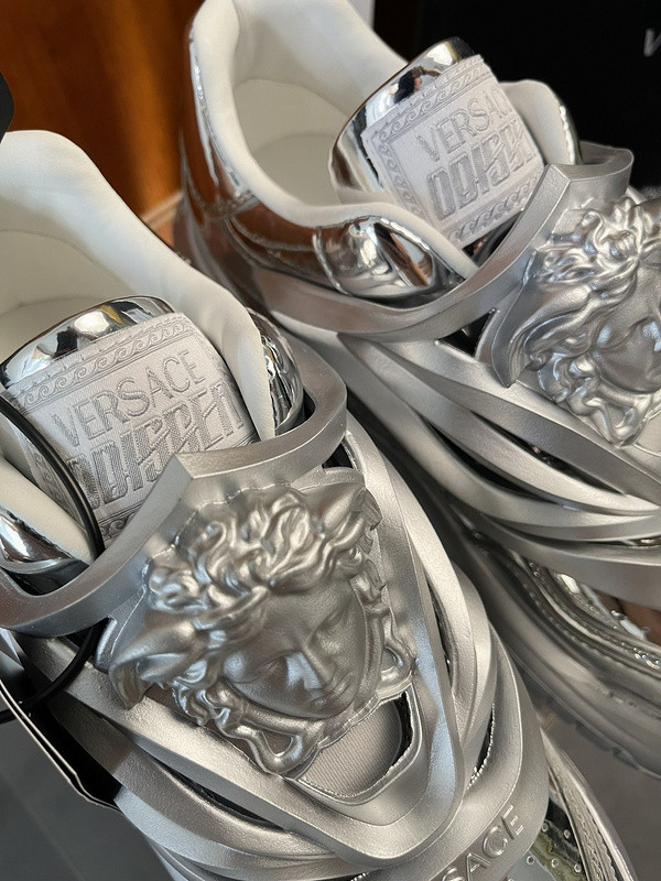 vesace sneakers